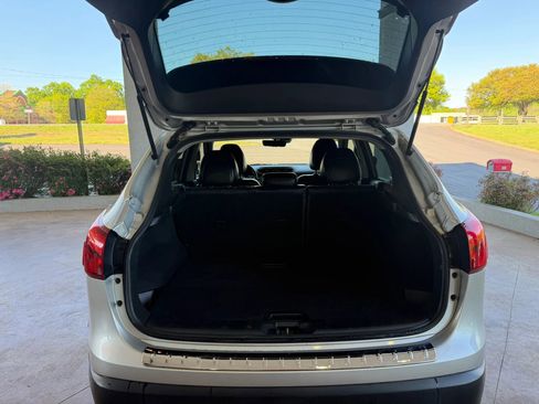 Used 2017 Nissan Rogue Sport SL w/ SL Premium Package image 25