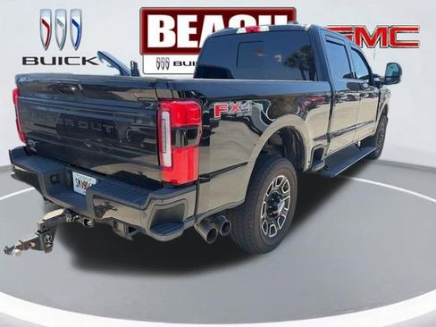 Used 2025 Ford F250 Platinum AWD/4WD image 2