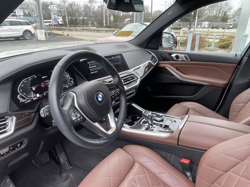 Used 2023 BMW X5 xDrive45e w/ Executive Package image 9