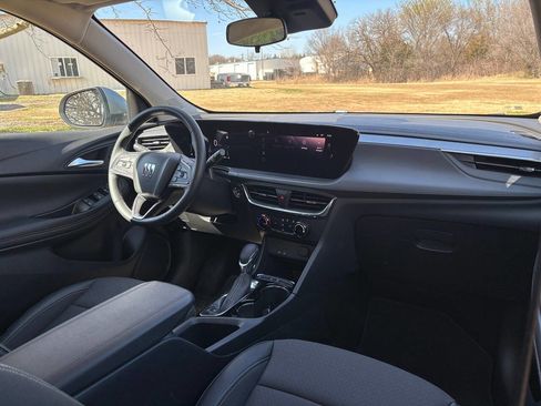 Used 2025 Buick Encore GX Preferred image 22