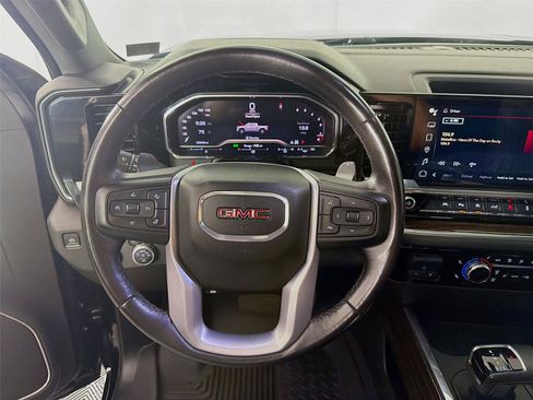 Used 2022 GMC Sierra 1500 Elevation w/ Elevation Premium Package AWD/4WD image 3