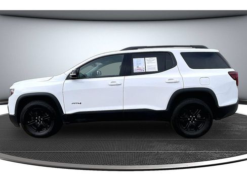 Used 2023 GMC Acadia AT4 w/ Technology Package AWD/4WD image 17
