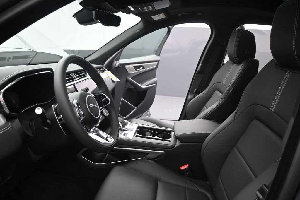 New 2026 Jaguar F-PACE R-Dynamic S AWD/4WD image 23