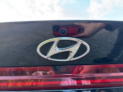 Certified 2023 Hyundai Elantra Limited image 15