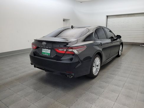 Used 2021 Toyota Camry SE w/ Carpet Mat Package (TMS) FWD image 9