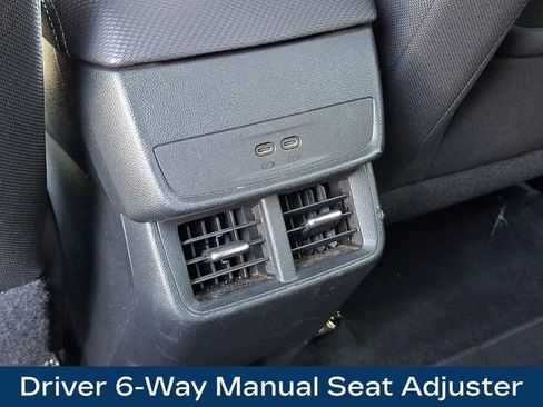 Used 2025 Chevrolet Equinox LT image 20