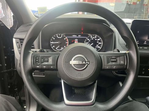 Used 2023 Nissan Rogue S AWD/4WD image 21