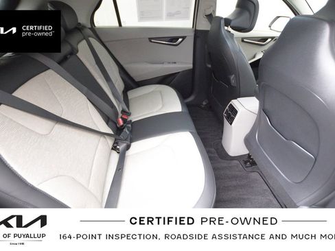 Certified 2023 Kia Niro Wave w/ Wave Preserve Package image 15