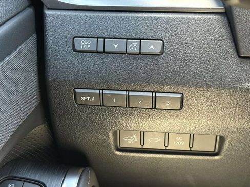 Used 2024 Lexus GX 550 AWD/4WD image 23