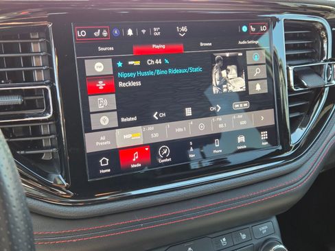 Used 2024 Dodge Durango GT image 16