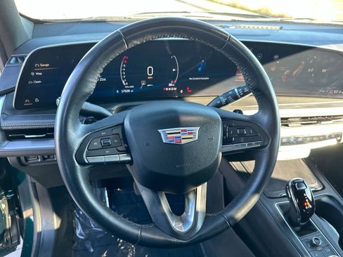 Used 2024 Cadillac XT4 Premium Luxury image 14