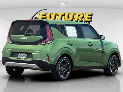 Used 2023 Kia Soul EX FWD image 4