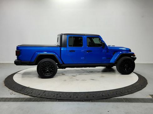 Used 2021 Jeep Gladiator Sport AWD/4WD image 9