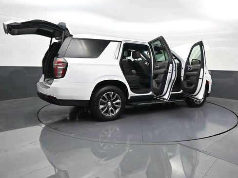 Used 2022 Chevrolet Tahoe LT w/ LT Signature Package RWD image 33