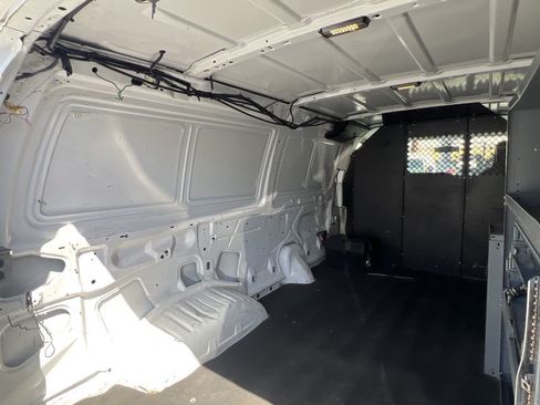 Used 2013 Ford E-150 and Econoline 150 RWD image 14