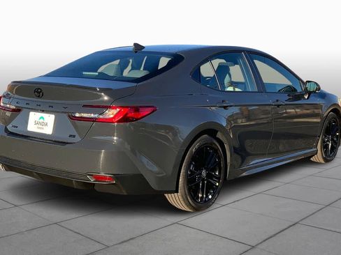 Used 2026 Toyota Camry SE image 11