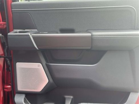 New 2025 Ford F150 Lariat w/ Equipment Group 502A High image 28