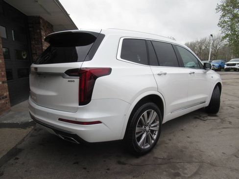 Used 2024 Cadillac XT6 Premium Luxury w/ Technology Package AWD/4WD image 13