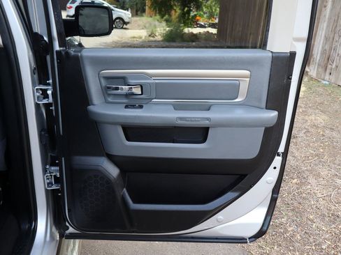 Used 2018 RAM 1500 Big Horn image 26