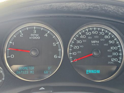 Used 2009 Chevrolet Suburban LT AWD/4WD image 20