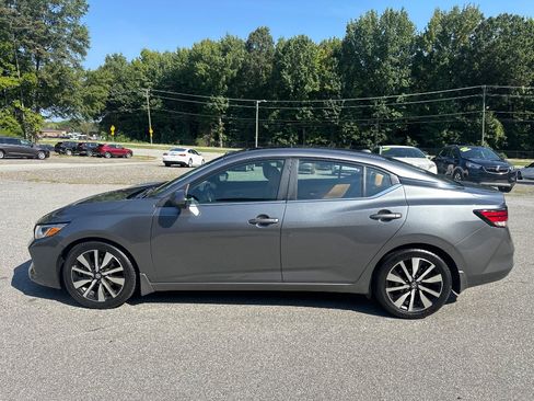 Used 2022 Nissan Sentra SV w/ SV Premium Package FWD image 4