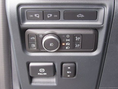 Used 2021 Ford F150 Platinum w/ Equipment Group 701A High image 39