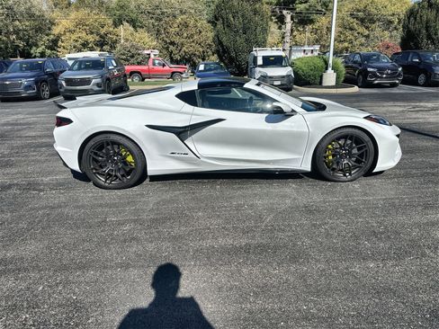 Used 2024 Chevrolet Corvette Z06 w/ Stealth Interior Trim Package image 9