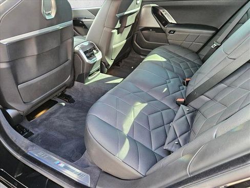 Used 2025 BMW 760i xDrive 760i xDrive image 15