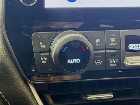 Used 2024 Toyota Grand Highlander FWD image 19