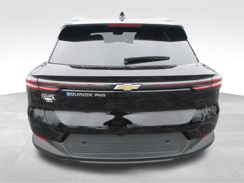 New 2026 Chevrolet Equinox EV LT AWD/4WD image 4