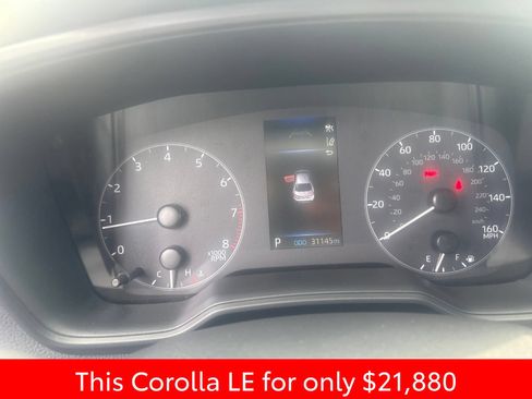 Used 2024 Toyota Corolla LE FWD image 5