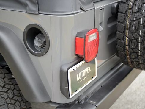 Used 2004 Jeep Wrangler 4WD w/ 30" Tire & Wheel Group image 80