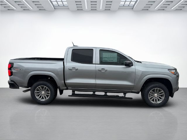 New 2026 Chevrolet Colorado LT w/ LT Convenience Package AWD/4WD image 3