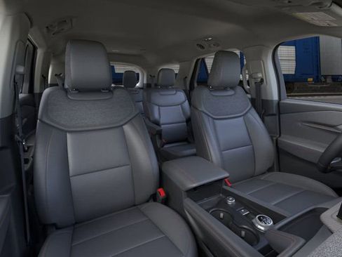New 2026 Ford Explorer Active w/ Active Comfort Package RWD image 10