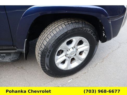 Used 2018 Toyota 4Runner SR5 Premium image 33