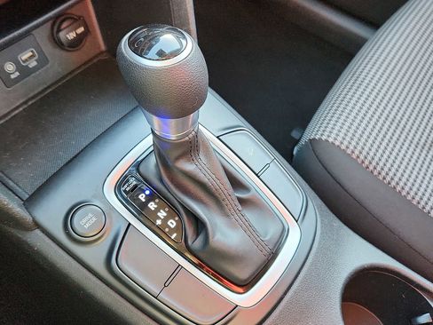 Used 2019 Hyundai Kona SE image 14