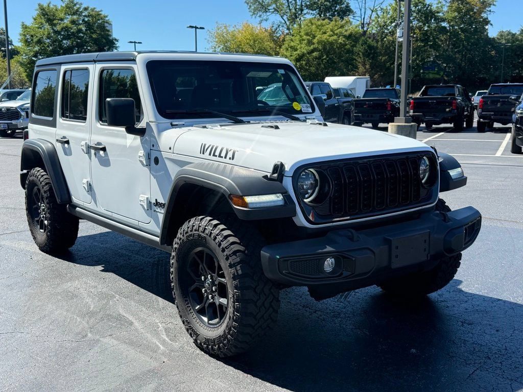 Used 2024 Jeep Wrangler Unlimited Sport AWD/4WD image 11