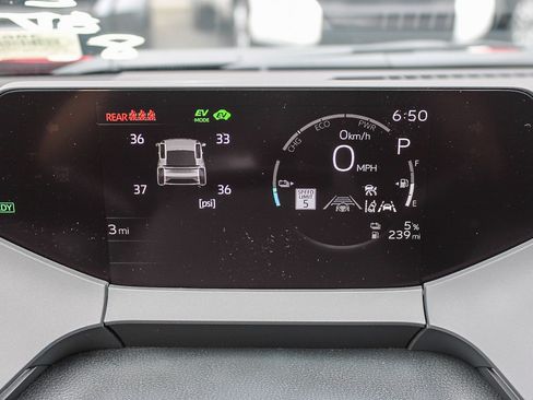 New 2026 Toyota Prius Plug-In Hybrid FWD image 25