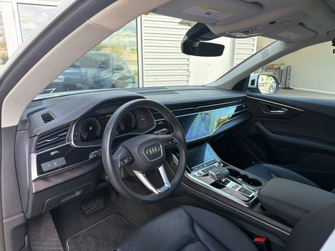Used 2023 Audi Q8 Premium Plus w/ Premium Plus Package AWD/4WD image 4