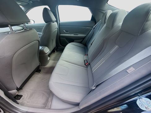 Used 2024 Hyundai Elantra SEL FWD image 20