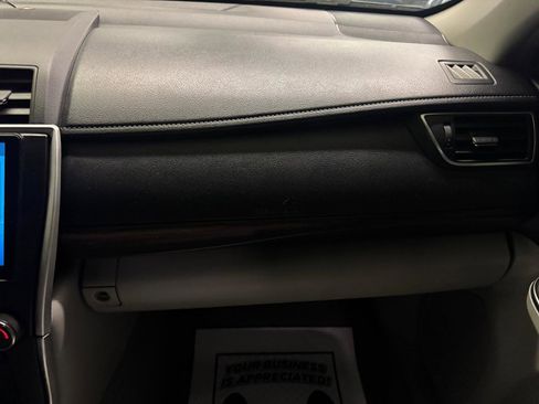 Used 2017 Toyota Camry LE FWD image 21