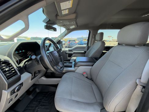 Used 2019 Ford F150 XLT w/ Equipment Group 302A Luxury AWD/4WD image 11