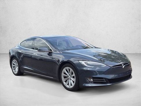 Used 2017 Tesla Model S 100D AWD/4WD image 3