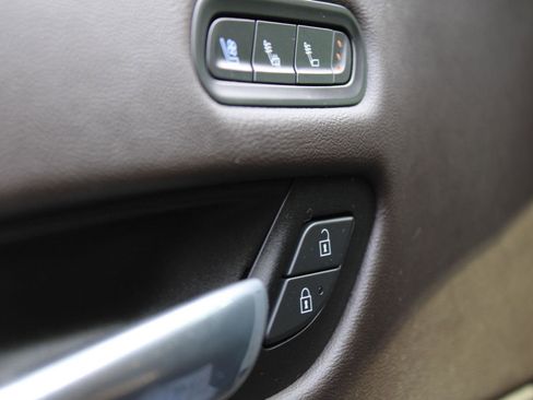 Used 2021 Cadillac Escalade Sport w/ Driver Assist Tech Package image 14