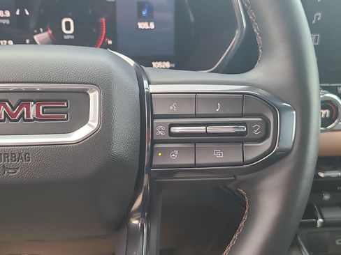 Used 2024 GMC Canyon AT4 w/ AT4 Premium Package AWD/4WD image 31