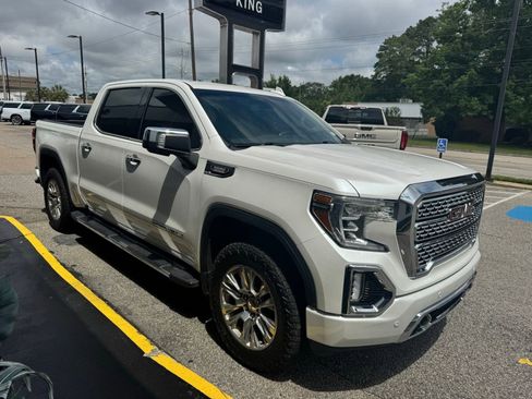 Used 2021 GMC Sierra 1500 Denali w/ LPO, GMC Protection Package AWD/4WD image 10