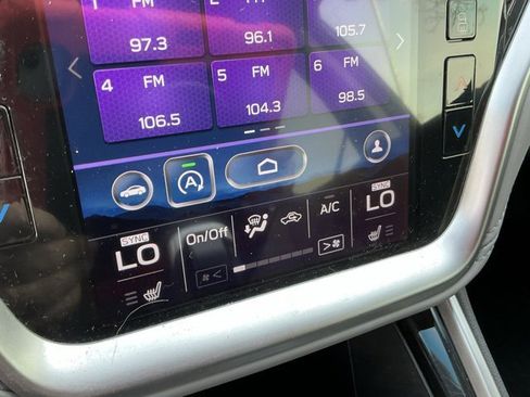 Used 2021 Subaru Outback Premium image 26