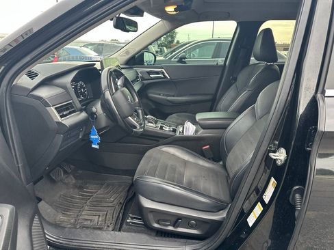 Used 2024 Mitsubishi Outlander AWD image 15