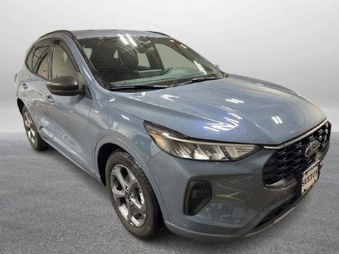 Used 2023 Ford Escape ST-Line w/ Equipment Group 301A image 5
