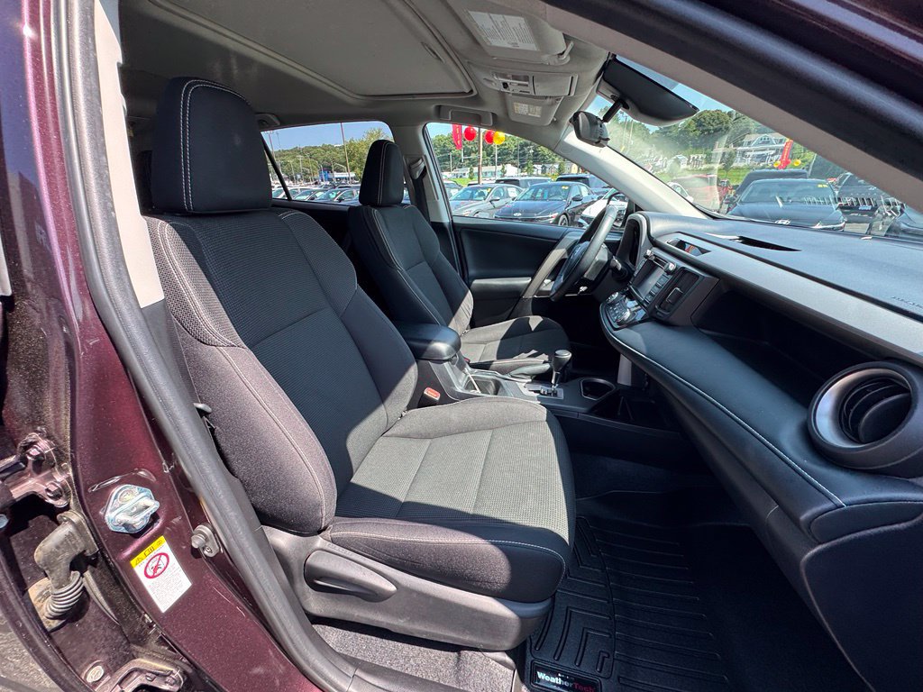 Used 2018 Toyota RAV4 XLE w/ Plus Extra Value Package AWD/4WD image 26
